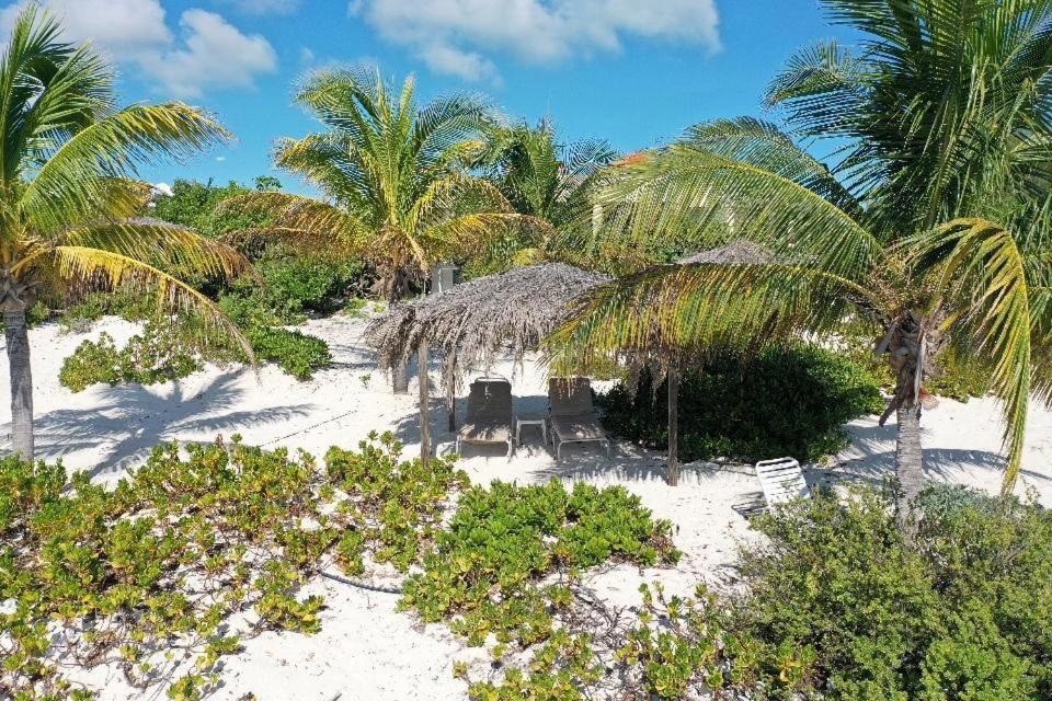 Esencia Cottage Long Bay Exterior foto